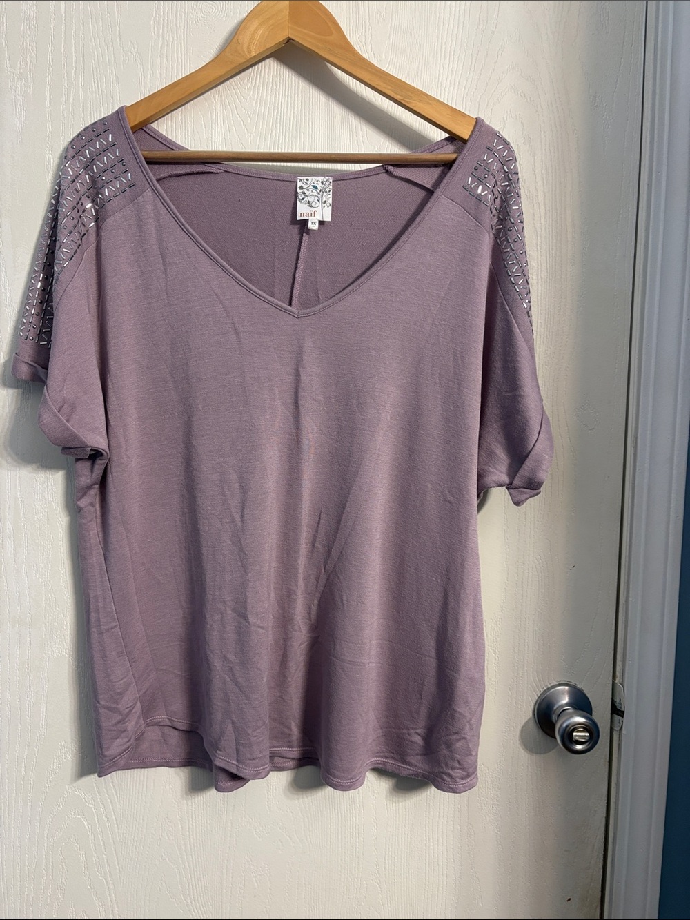 NAIF Dusty Mauve V-Neck Short Sleeve Top with Shoulder Studs